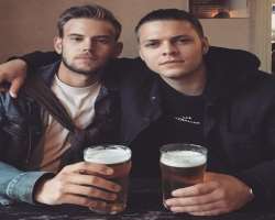 Alex Hogh Andersen consuming alcohol